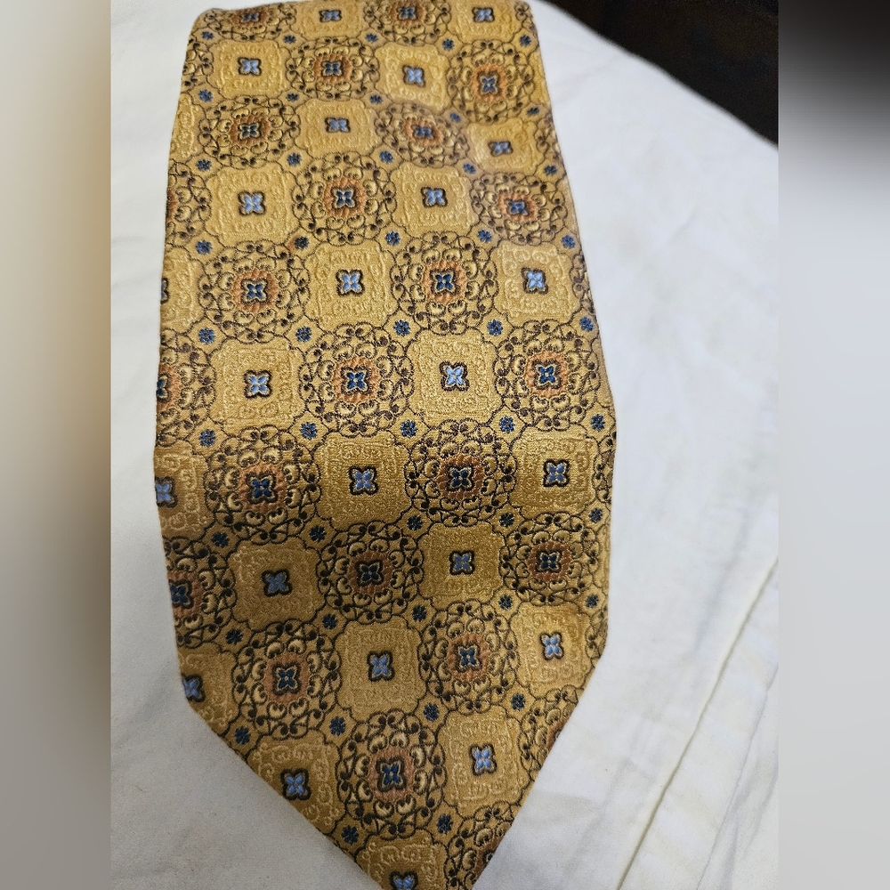 Robert Talbott Gold and Blue Geometric Tie